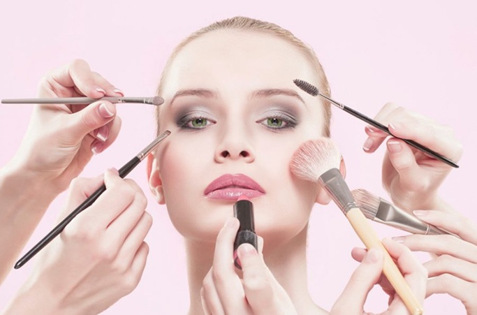 Navigating Legal Compliance in the Beauty Industry